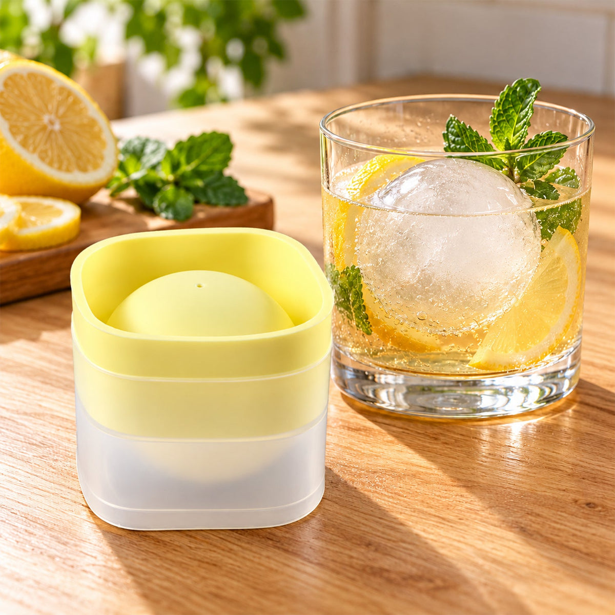 Ice Ball Mold With Removable Lid For Round Drink Ice Cubes (1 Pc)