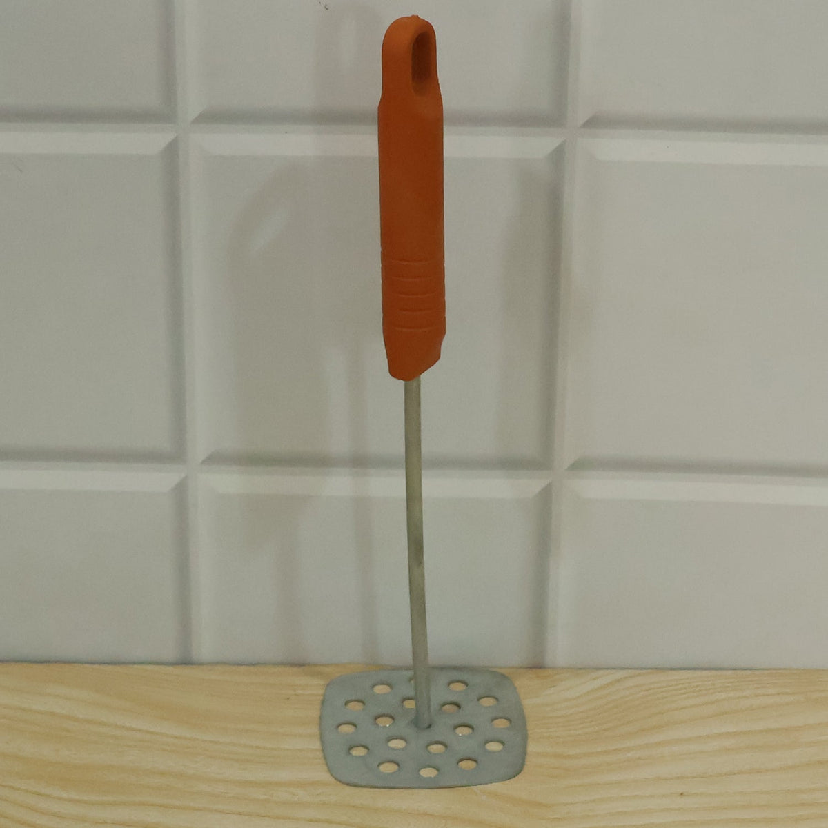 Stainless Steel Potato Masher With Plastic Handle For Pav Bhaji And Vegetables (1 Pc)